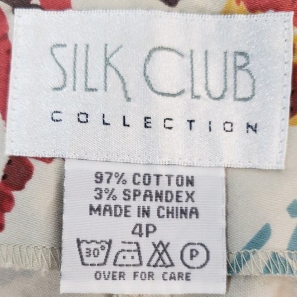 Silk Club Collection Floral Print Capris - Picture 4 of 4